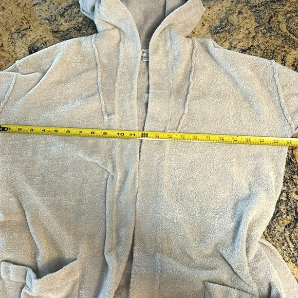 Barefoot Dreams Cozy Chic Lite hooded robe - Picture 5 of 5